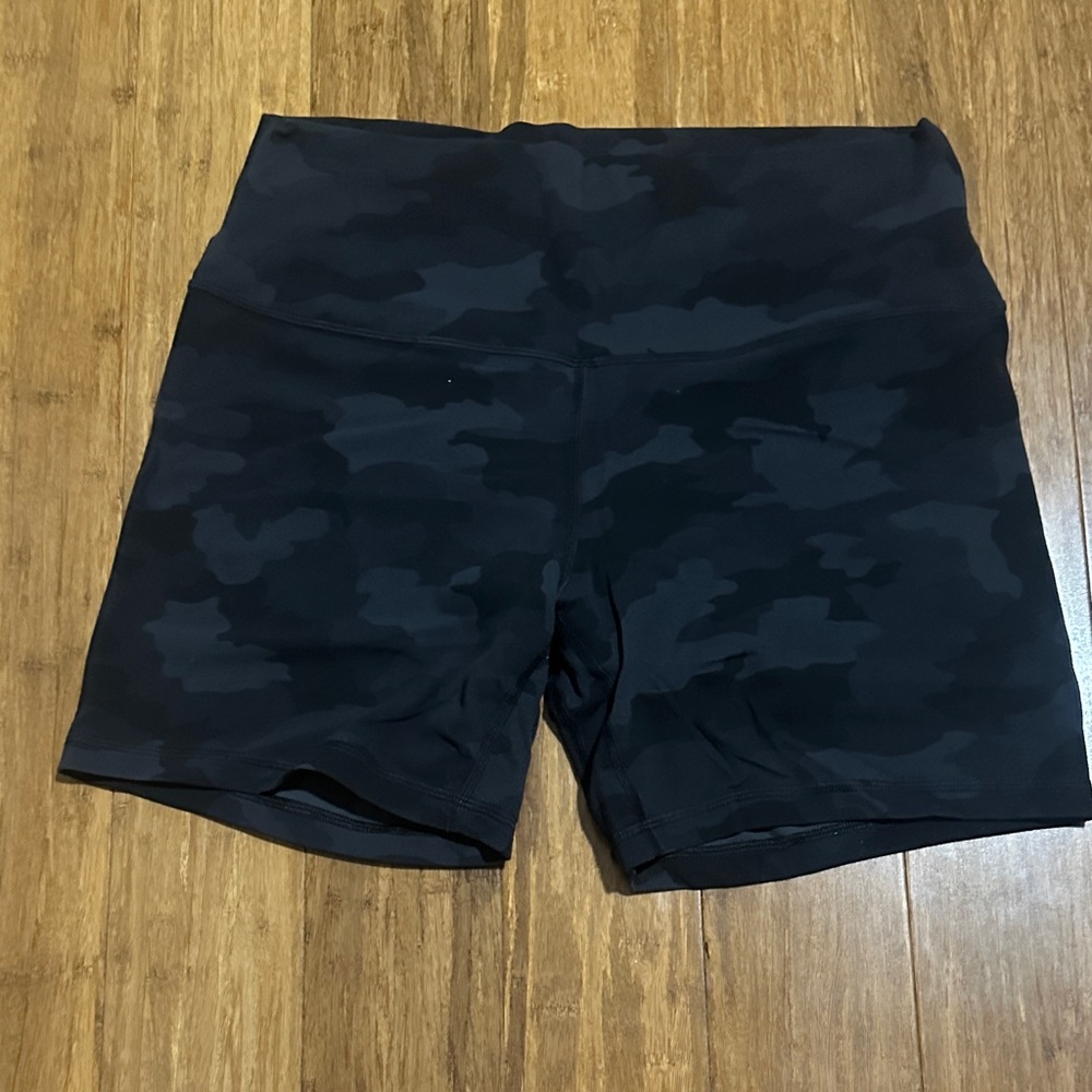 LAST CHANCE OFFER: lululemon athletica Dark Camo Bike Shorts